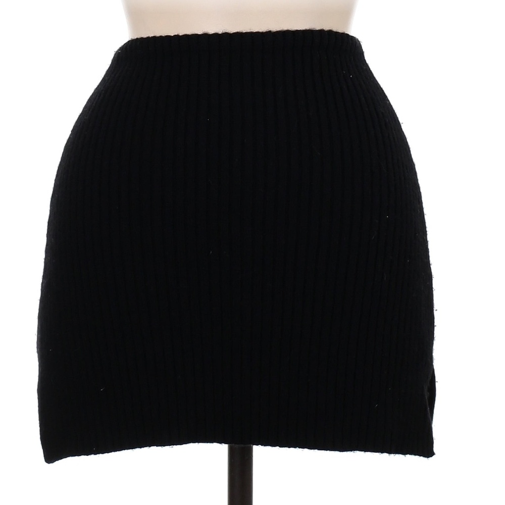 Danielle Guizio Knit Skirt - Sweater Material Size Medium